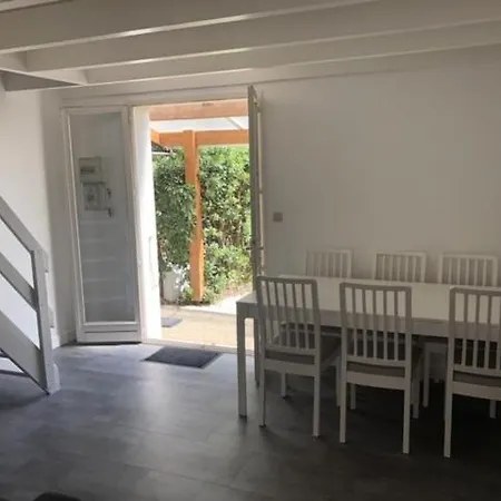 Maison Avec à Pied Hébergement de vacances *